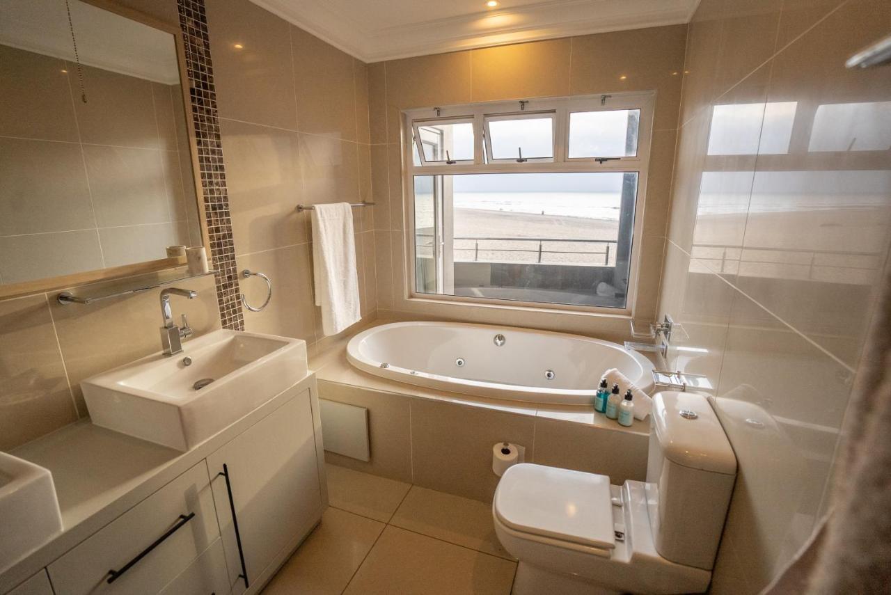Langstrand Deja Blue Beachfront Villa, Newly Renovated מראה חיצוני תמונה
